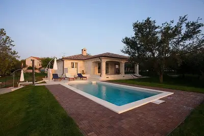 Image de Holiday Home Shine with Pool