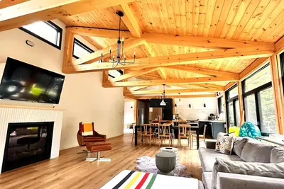 Image de Muskoka Lakefront Dream Cottage - 3 Bedroom, 4 bed