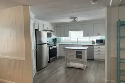 Image de Beach Bound 2 Bedroom in Beautiful 55+ Community!