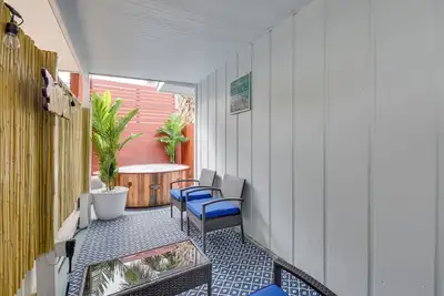 Image de Fort Walton Beach Cottage w/ Hot Tub & Patio!