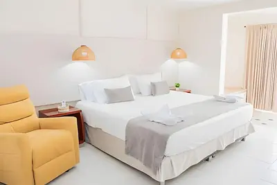 Image de 101 Junior Suite Hotel Exclusive Playa Cartagena