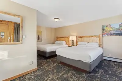 Image de 4 Bedroom Condo Jack 3