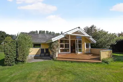 Image de Belle maison Ă Tisvildeleje avec sauna