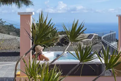 Image de Avec jacuzzi, vue sur la mer - Casa da Quinta Grande