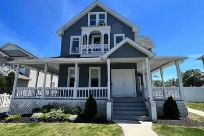 Image de 2br 1ba Apt Near Beach + Free 4 Beach Passes!