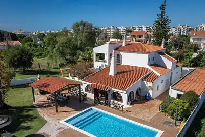 Image de #213 Vila Roja Pé by Home Holidays