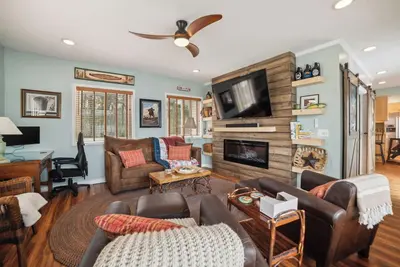 Image de Vaughn Lake Escape:Endless Days on the Water – Swim, Boat & Relax!