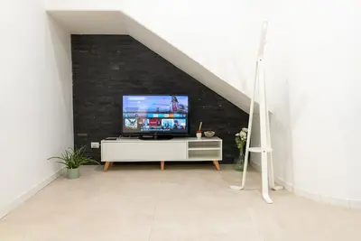 Borgata Santa Lucia Lovely Modern Apartment