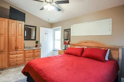 Image de Comfortable & Clean Lakefront Condo with Beautiful view of Main Channel Mm20