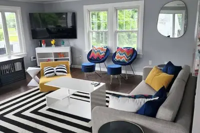 Image de Middletown Modern Apartment - RIBryan Property