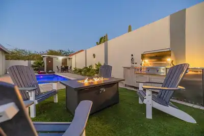 Luxury Outdoor Oasis|Bbq|Fire Pit|Pool|5 min>Beach