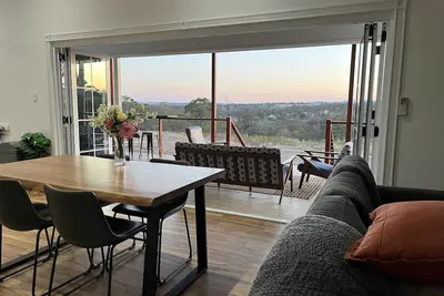 Image de Cosy Country Cottage - Bunya Views - Dog Friendly
