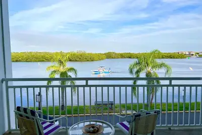 Image de Vitamin Sea- 407- Waterfront Balcony-2 min to beach-resort amenities!