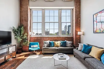 Image de 3br Stunning Downtown Historic Loft with Gym