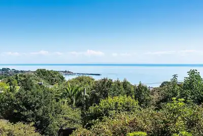 Image de Bayview Luxury | Main St & Beach | Cosy Fireplace