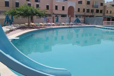 Image de Appartement à 150m de la plage avec piscine, parking, et animaux acceptés à Peñíscola