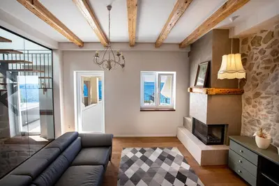 Holiday Home The Beach House with sauna, jacuzzi, gym. .