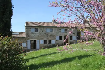 Image de Maison 14 couchages avec grand jardin et belle vue - Cluny