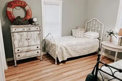 Image de Village Lakehouse: Relaxing Getaway near the Beach