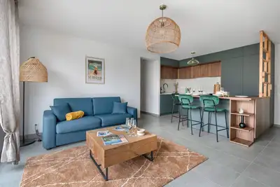 Image de Appartement pour 4, centre et bord de mer