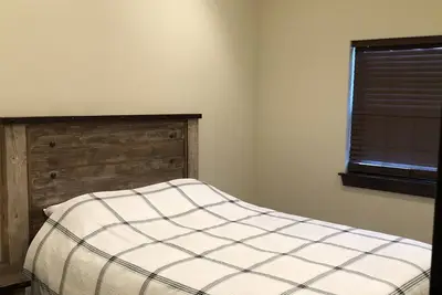Image de Private lodge in Harper, Tx w\/ Outdoor fireplace & covered patio Family friendly