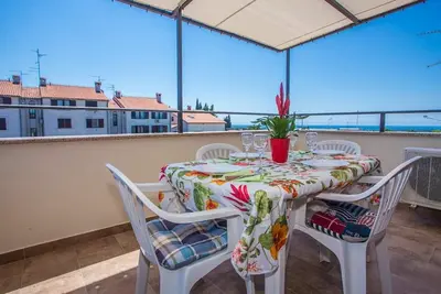 Image de Two-Bedroom E3 with sea view