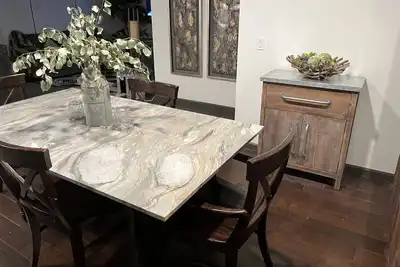 Image de Location is everything. . . Ideal location walking distance to beach/downtown.