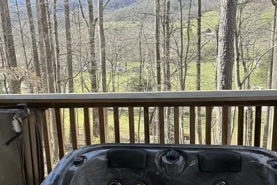 Image de Elizabethton cabin in the woods for R&R\n