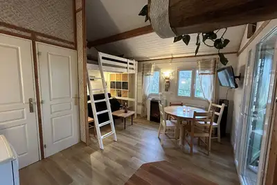 Image de En toute quiétude, entre le lac du causse et la forêt, venez vous reposer
