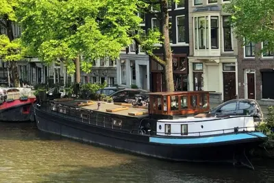 Image de Romantic houseboat on superb location in canalbelt