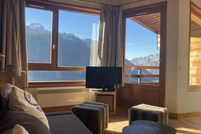 Image de 3ème étage, balcon, parking, casier à ski, 44m², Châtel