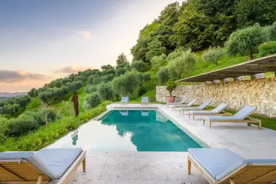 Image de Villa Sunset, Luxury Farmhouse with Infinity Pool and Incredible Views in Lucca
