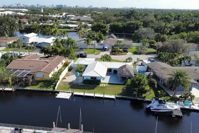 Image de Ocean access House w Hot Tub & Kayaks!