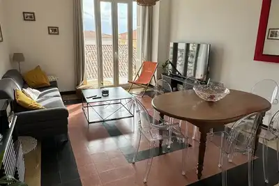 Appartement spacieux type T3, avec parking, privatif sur demande en centre-ville