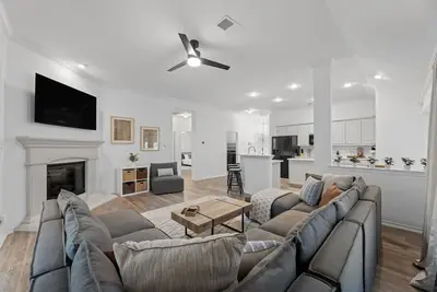 Image de Sonora Meadows 3 bed 2 bath Home w\/Office - 30 Day Rental