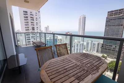 Image de Beautiful 23rd Floor 2 Bedroom Condo - Infinitum