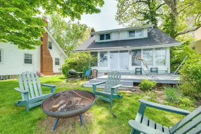 Image de Coastal Lake Erie Cottage w\/ Amazing Water Views!