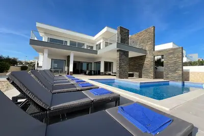 Image de Luxury Modern Style Villa With Private Pool