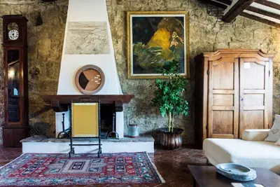 The Artists' Tower - 4 Pax