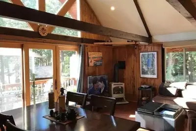 Image de Remodeled Carnelian Bay Retreat