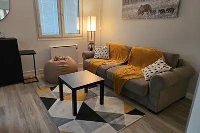 Image de Chez Louise, à 3min du marché et 10min du télésiège, idéal pour les familles
