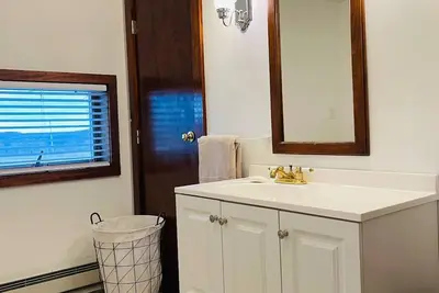 Image de Immerse yourself in the beauty of The Lofthouse.