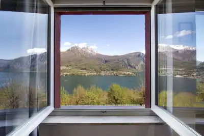 Appartement 'Stella On Lake Como' avec vue sur lac, Wi-Fi et climatisation