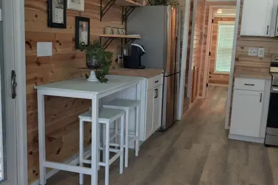 Image de Rustic Tiny Home Escape - Pets Stay Free!