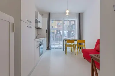 Image de Academy of Fine Arts -Modern Apt. with balcony!