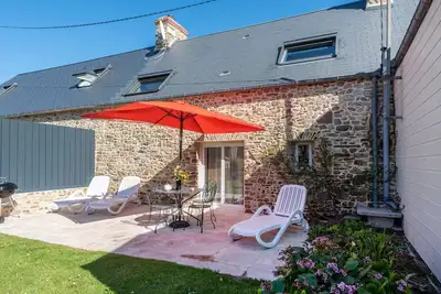 Image de Joli appartement dans une maison de vacances avec Wifi, Tv, terrasse, animaux admis et parking
