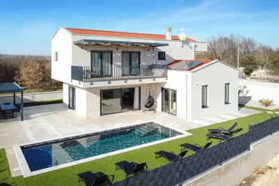 Image de Maison confortable Ă Medaki avec WiFi