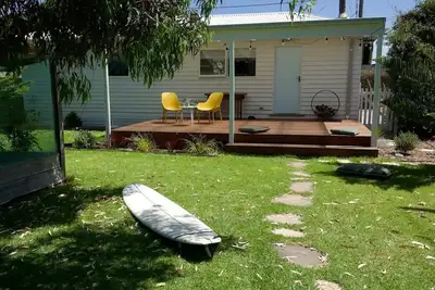 Image de Fully private Sunderland Bay Beach Shack meters from the surf and nature walks.