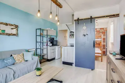Image de Joli appartement pour 4 personnes avec Tv, balcon et parking