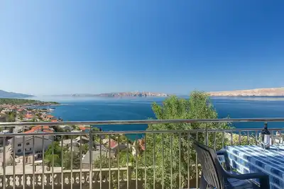 Image de Joli appartement pour 4 personnes avec climatisation, Wifi, Tv, terrasse et parking
